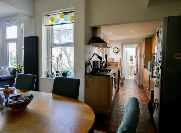Lounge/Dining/Kitchen