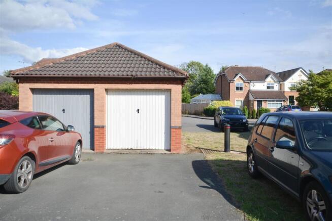 Garage.jpg