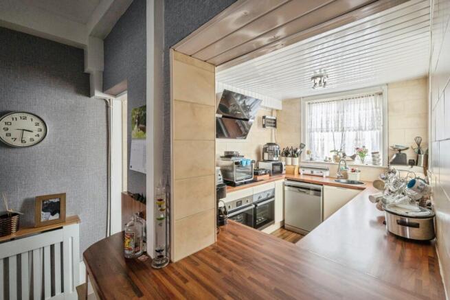 2 bed Terraced for sale Image 8