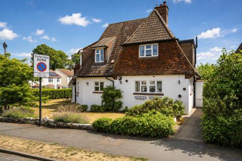 West Way, Harpenden, Hertfordshire, AL5