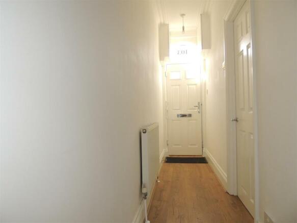 Hallway.JPG