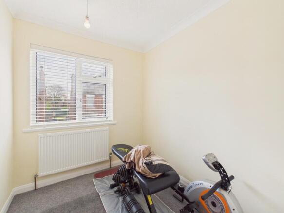 3 bed Semi-Detached for sale Image 10