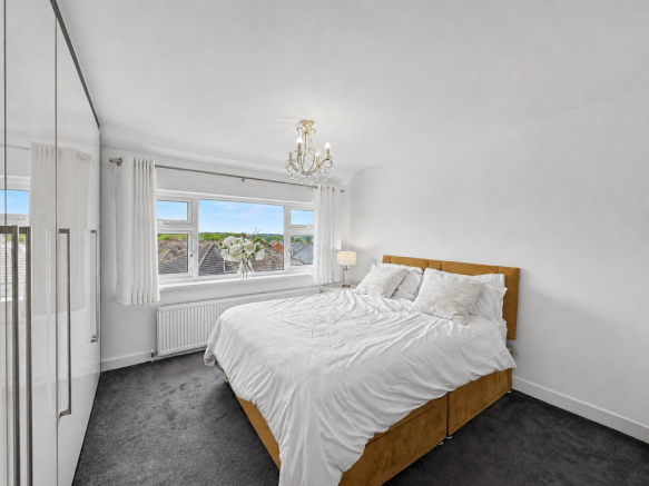 3 bed Semi-Detached for sale Image 11