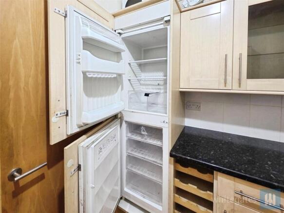 1 bed Apartment to rent Image 6