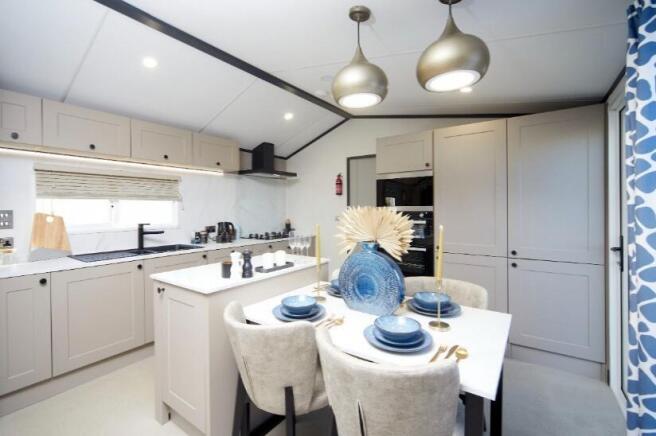 Sunseeker Opulence, Crofthead Holiday Park, McNairston, Ayr, South Ayrshire, KA6 6EN photo 4