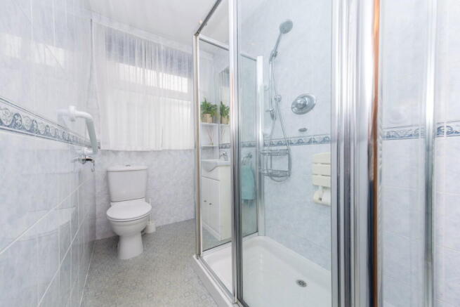 2 bed Semi-Detached Bungalow for sale Image 11