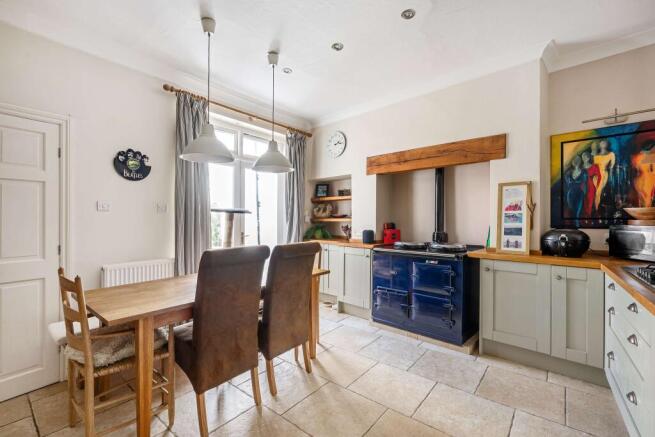 3 bed Terraced for sale Image 4
