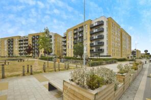 Flat 8, 5 Cornelius House, Handley Page Road, Barking IG11 0UY