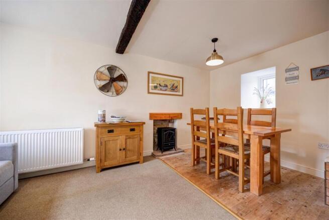 2 bed Semi-Detached for sale Image 9