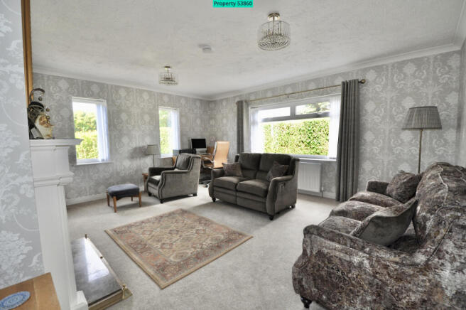 4 bed Detached Bungalow for sale Image 9