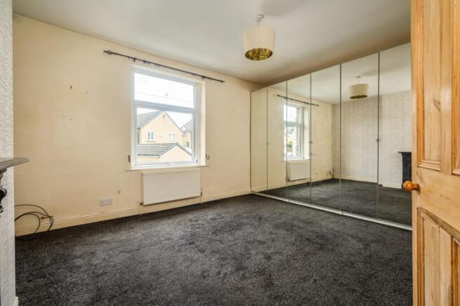 3 bed Terraced for sale Image 11