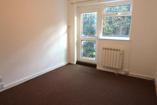 Bedroom 2.JPG