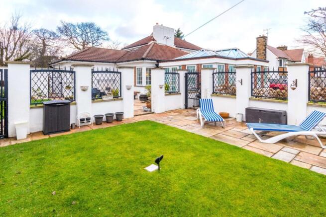 4 bed Detached for sale Image 5