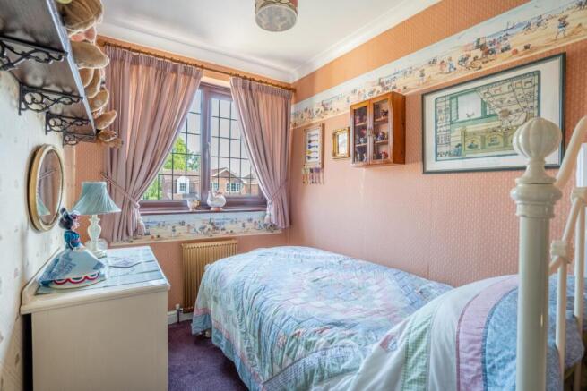 4 bed Detached for sale Image 12