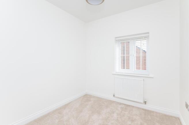 3 bed Semi-Detached for sale Image 6