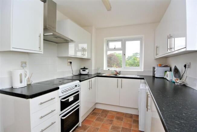TE Kitchen1.JPG