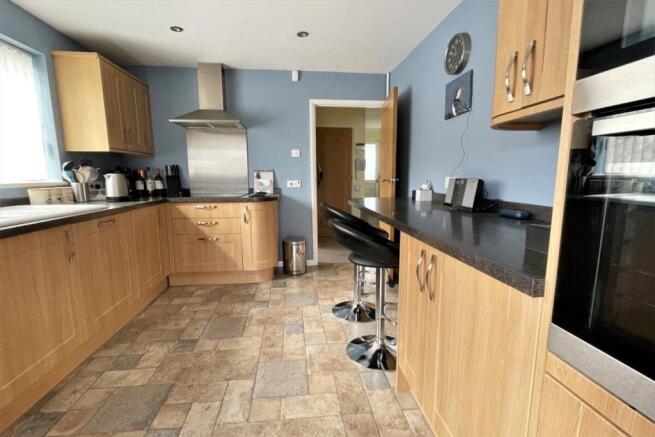 Kitchen / Breakfast Room