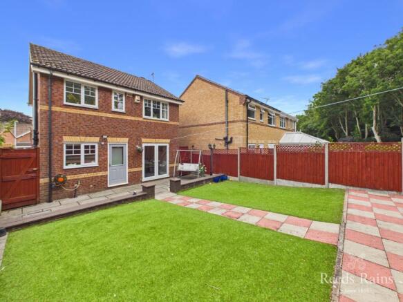 3 bed Detached for sale Image 11