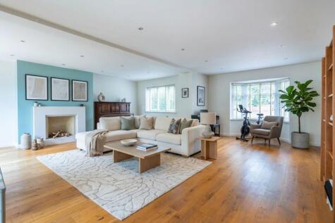 Linthurst Newtown, Blackwell, B60