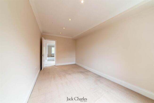 5 Elmfield House_-6.jpg
