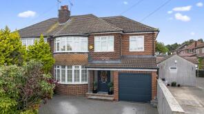5, The Fairway, Alwoodley, Leeds LS17 7QL