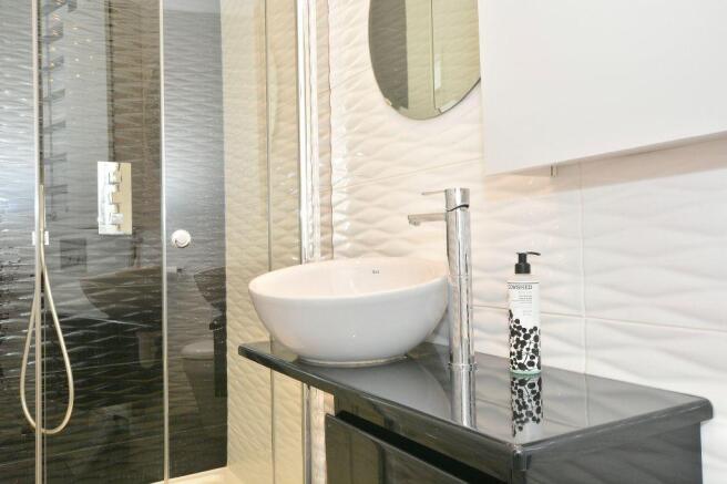 Ensuite Shower Room