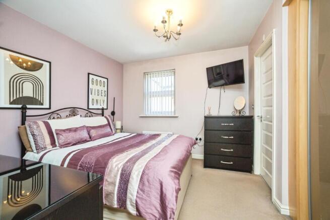4 bed Detached for sale Image 12