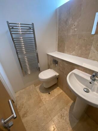 1 bed Apartment to rent Image 9