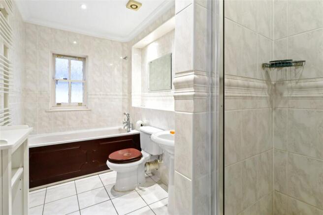 Bath/Shower Room