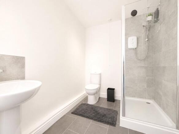 4 bed Semi-Detached for sale Image 6