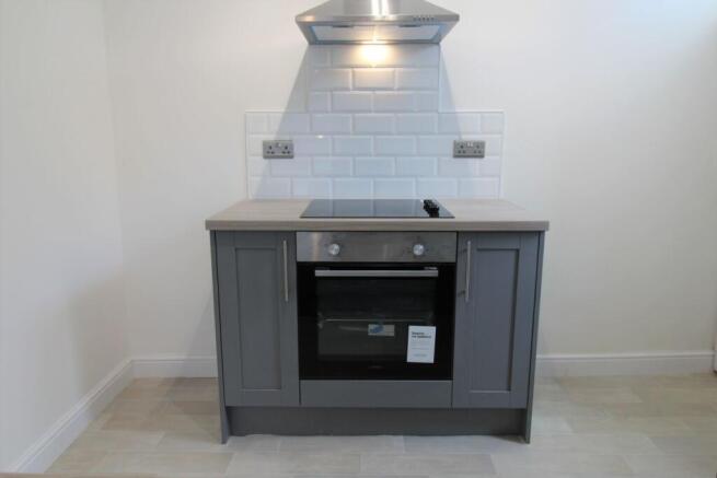 3 bed Not Specified to rent Image 6