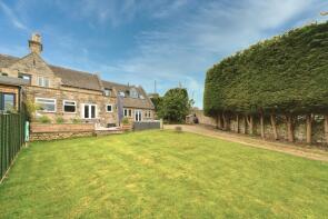 2, Shipton Cross Roads Cottages, A40 From A436 To Dual Carriageway, Cheltenham GL54 4HS