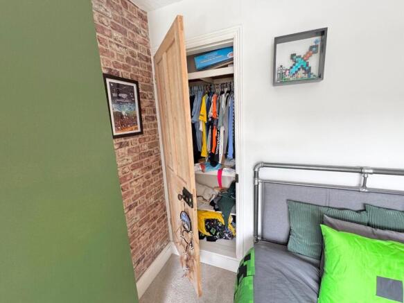 Bed 2 storage 