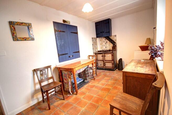 2 bed Terraced for sale Image 6