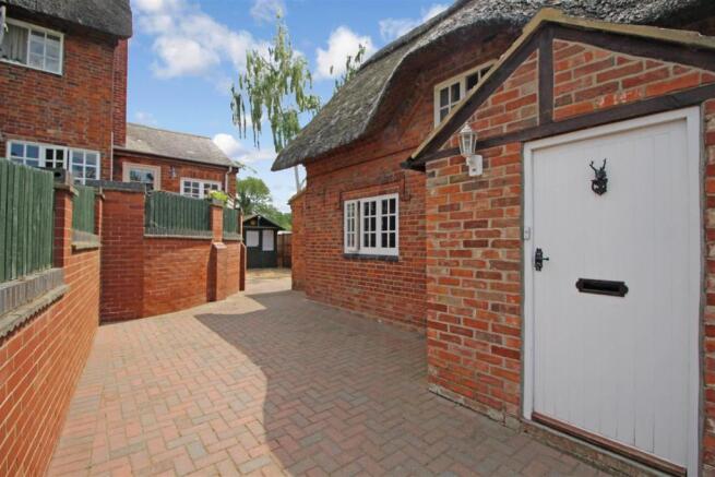 Little Thatch