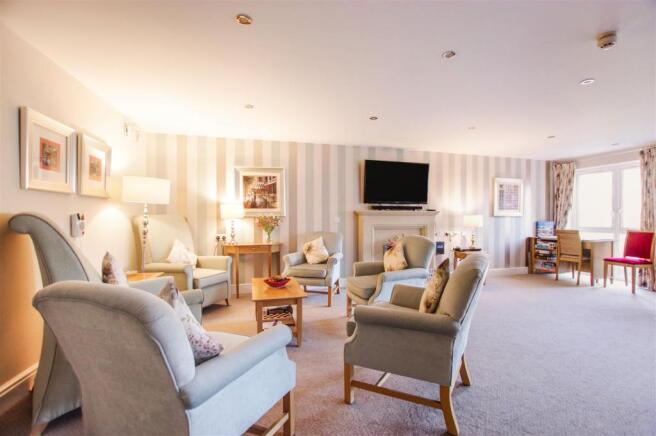 Homeowners Lounge