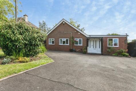 Beavor Lane, Axminster