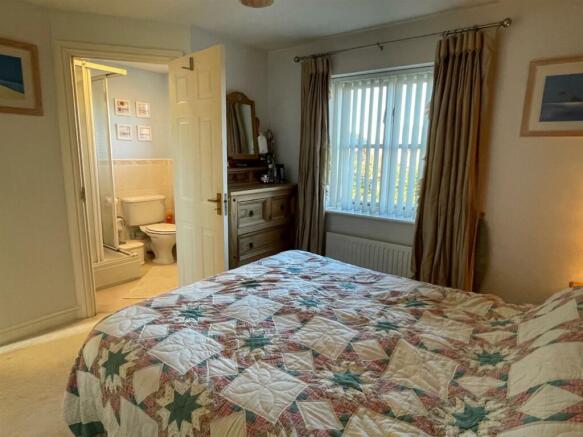 Master Bedroom.jpg