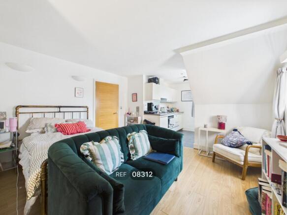 Kitchen/Living area