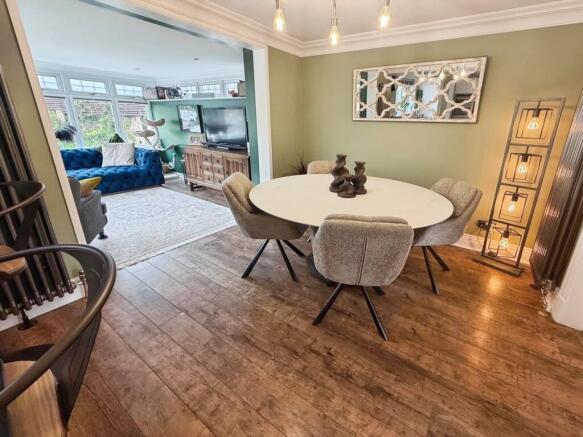 4 bed Detached for sale Image 6