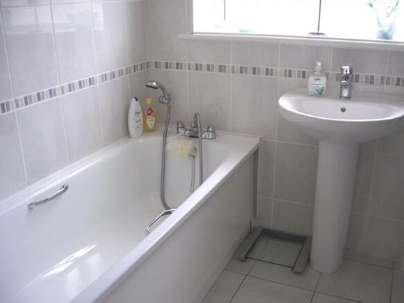Bath/shower rm wc