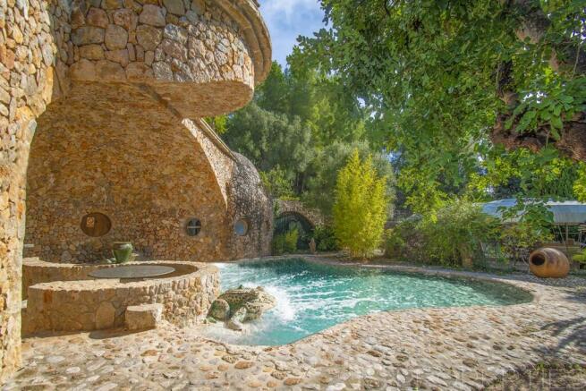 SPECTACULAR FINCA IN PUERTO ALCUDIA