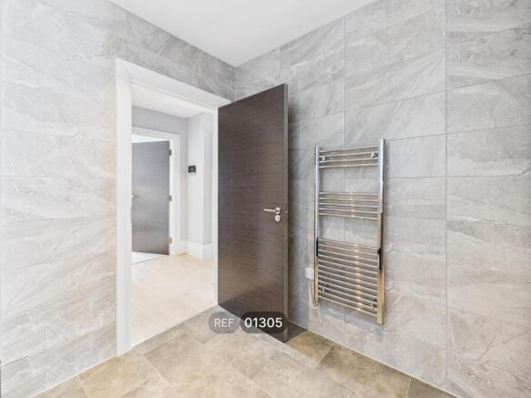 3 bed Apartment to rent Image 10