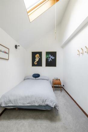 Huxley Road E10