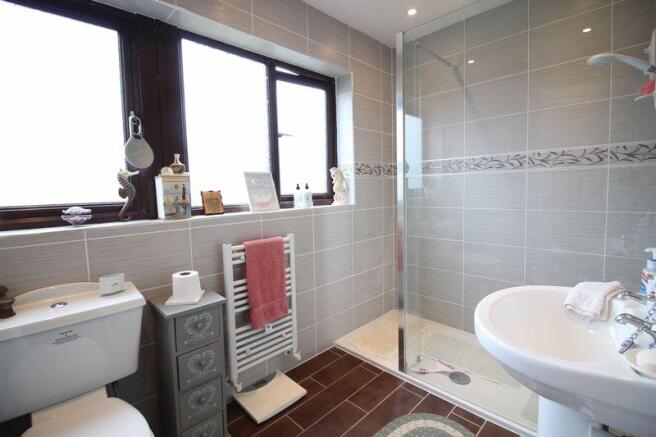 Bathroom (Show...