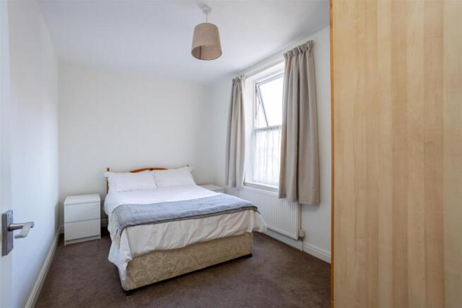 1 bed Flat to rent Image 11
