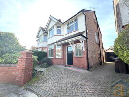 62, Roe Lane, Southport PR9 7HT