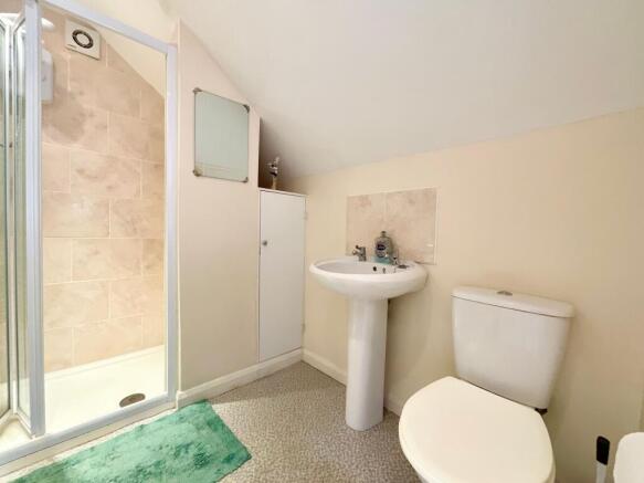 3 bed Semi-Detached Bungalow for sale Image 11