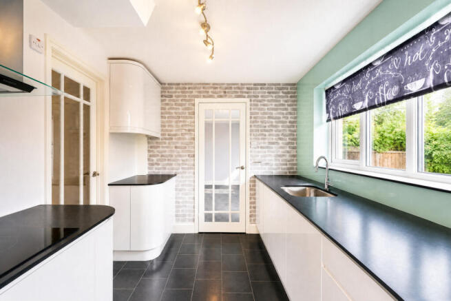 3 bed Detached for sale Image 7