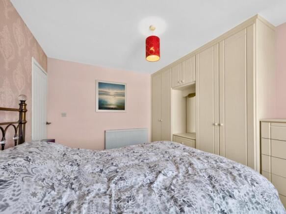 2 bed Semi-Detached Bungalow for sale Image 12